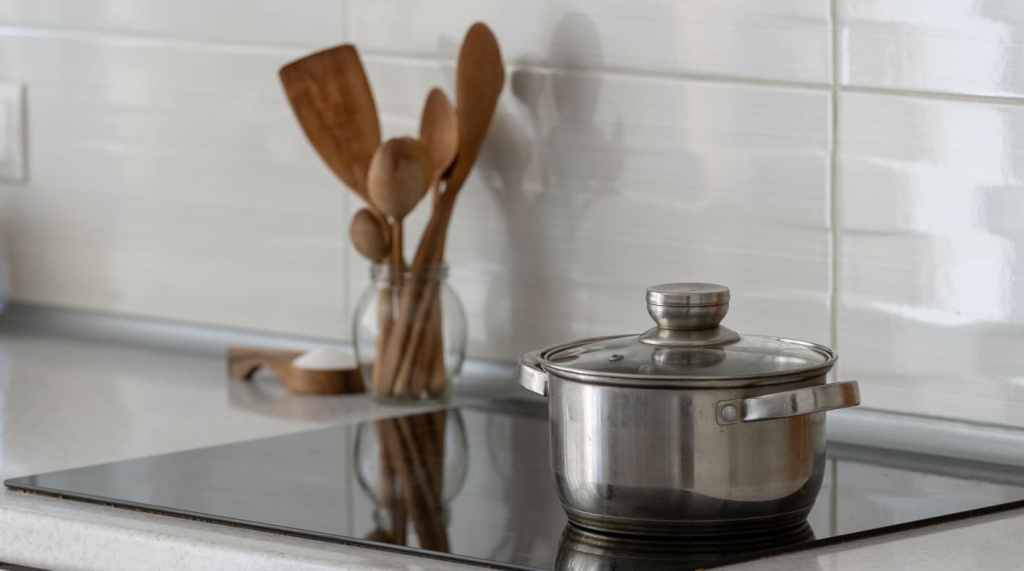 Индукционная варочная панель INDESIT IS 41Q60 FX Индукционная варочная панель INDESIT IS 41Q60 FX