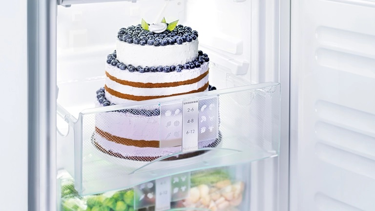 Холодильник Liebherr CUele 2331-26 001