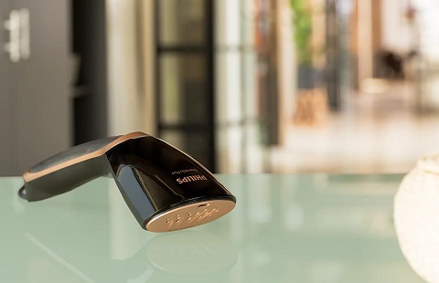 Отпариватель ручной Philips Steam Go GC362/80, черный/коричневый