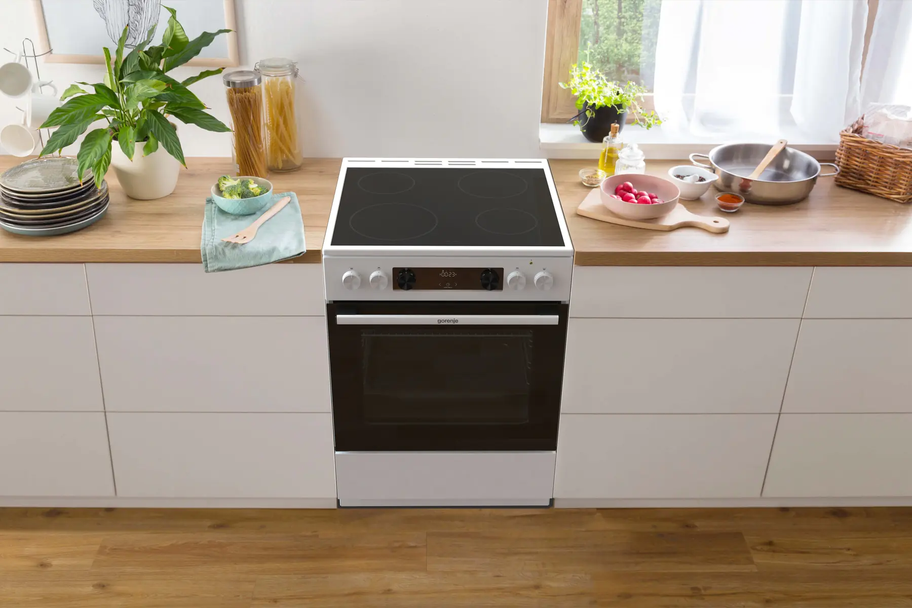 Электрическая плита Gorenje GEC6C40WG, превью предыдущего фото