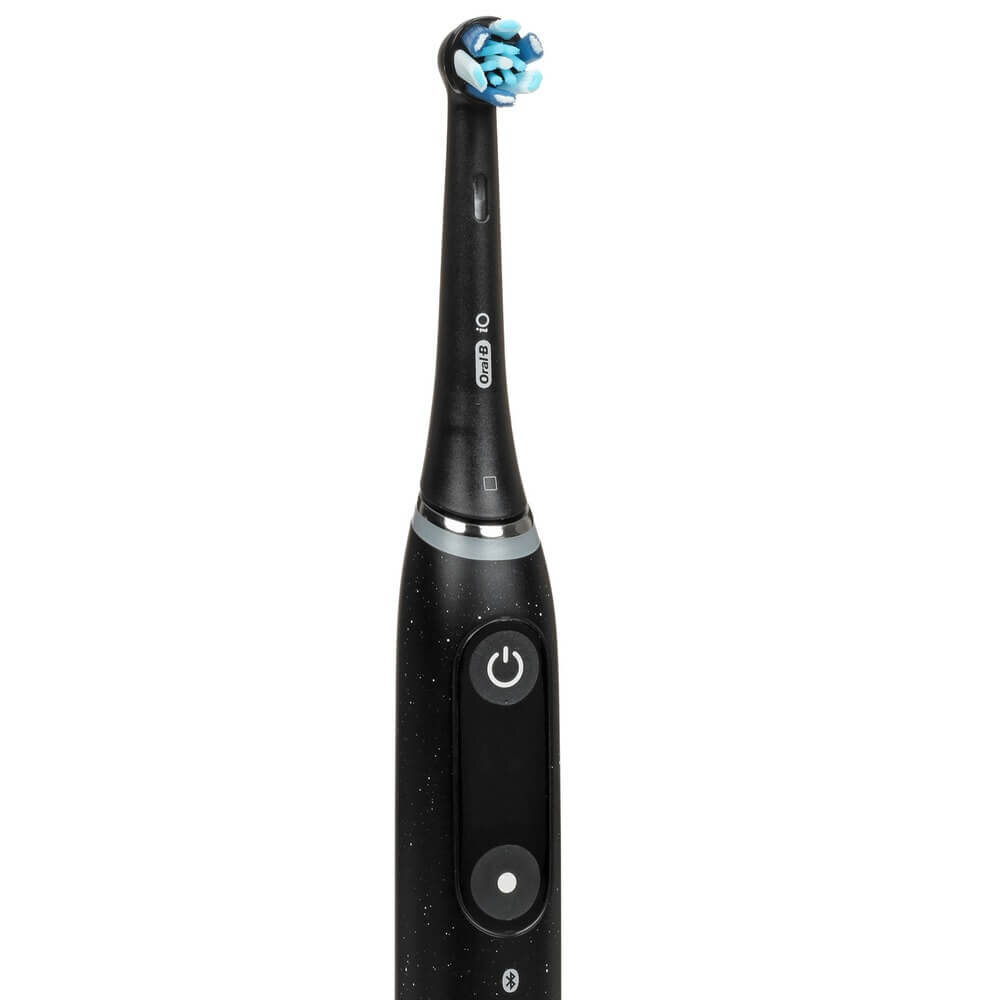 Электрическая зубная щетка Braun Oral-B iO Series 10 Cosmic Black, превью следующего фото