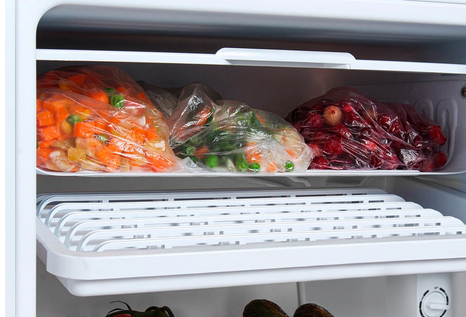 Холодильник Hyundai CO1003 белый, фото 9