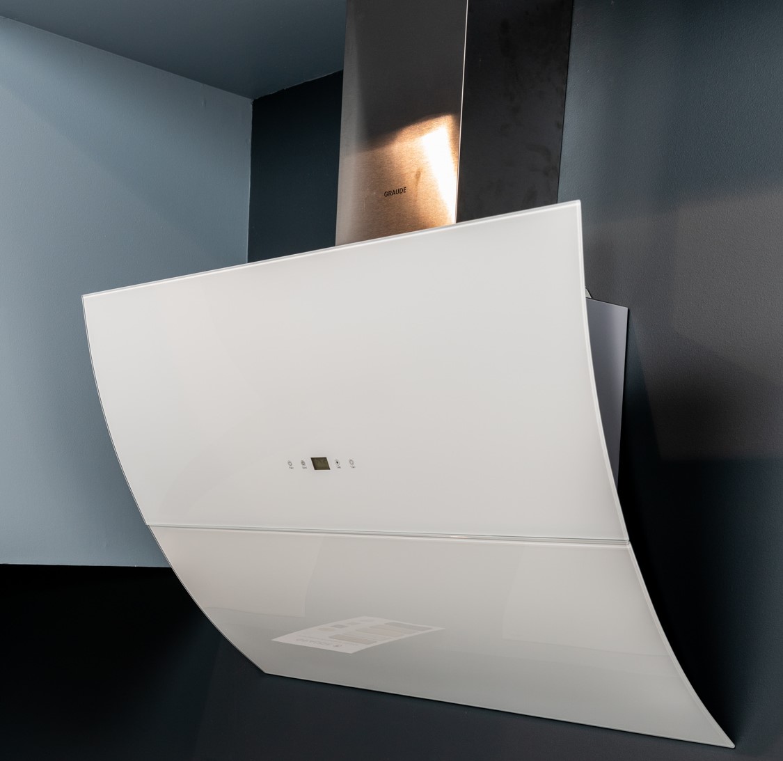 Наклонная вытяжка GRAUDE DH 90.3 WE, фото 2