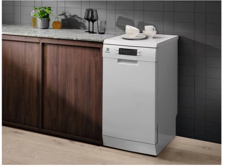 Посудомоечная машина Electrolux ESS42220SW, превью предыдущего фото