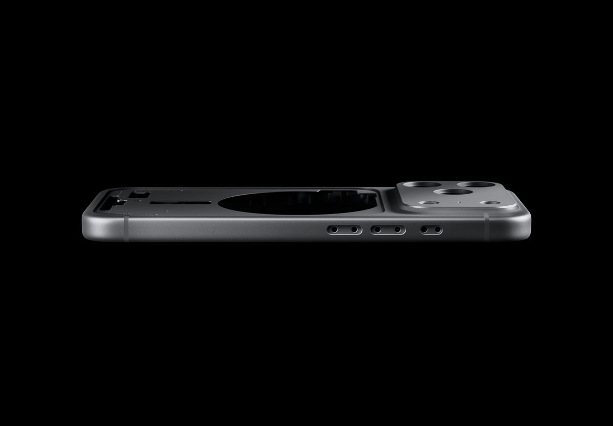 Смартфон Apple iPhone 17 Pro 512GB eSIM Cosmic Orange, превью предыдущего фото